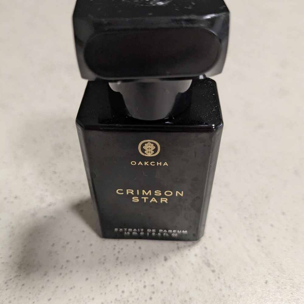 Oakcha Crimson Star Perfume